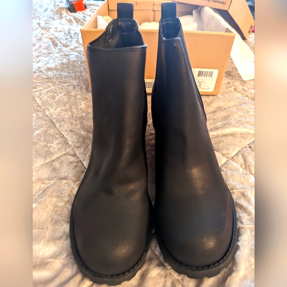 Ankle boots